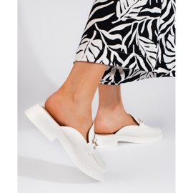 Mules blancos con plataforma completa 1
