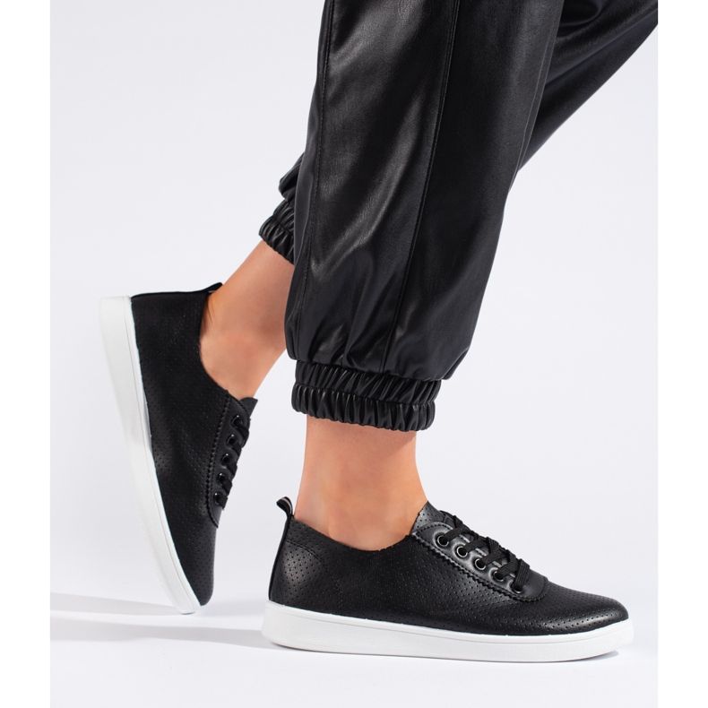 Zapatos negros de mujer 1