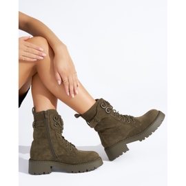 Trabajadoras de ante con cordones verde oscuro 3