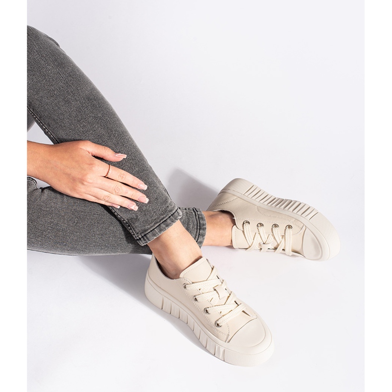 Deportivas mujer piel beige 1