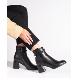 Botines negros elegantes de mujer. 2