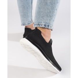 Zapatillas deportivas negras sin cordones. negro 2