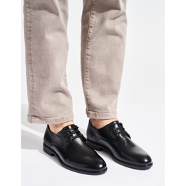 Zapatos negros con cordones para hombre. 2