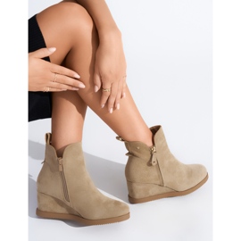 Botas cuña mujer beige 3