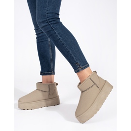 Seastar Botas de nieve de mujer con aislamiento beige y plataforma. 1