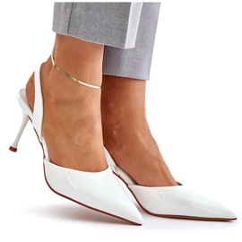 Stilettos de charol blanco con tacón abierto Emmizola 11