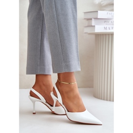 Stilettos de charol blanco con tacón abierto Emmizola 6