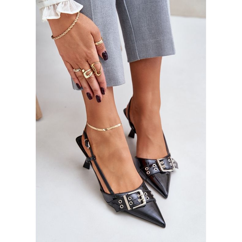 Stilettos de charol Zeisia negro con hebilla 2 Stilettos de charol Zeisia negro con hebilla 2