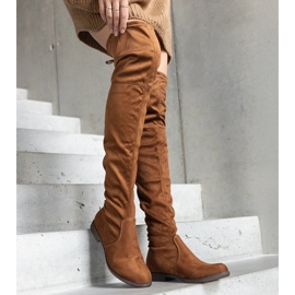 Botas largas marrones con plataforma fabricadas en ante ecológico Hallora marrón 3