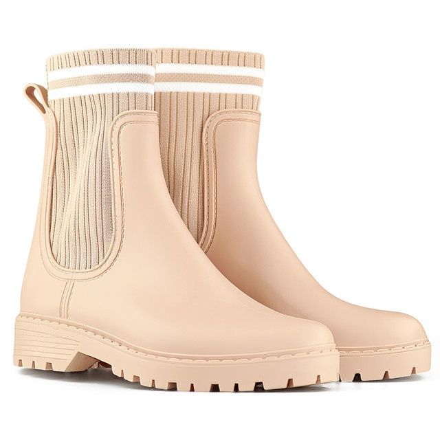 Botas de agua de mujer beige con parte superior tipo calcetín elástico 1 Botas de agua de mujer beige con parte superior tipo calcetín elástico 1