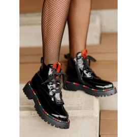 Botines negros de charol Anafra con cremallera 6