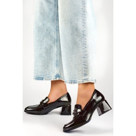 Zapatos de tacón bajo charol negro, zapatos de salón de tacón alto para mujer. 1 Zapatos de tacón bajo charol negro, zapatos de salón de tacón alto para mujer. 1