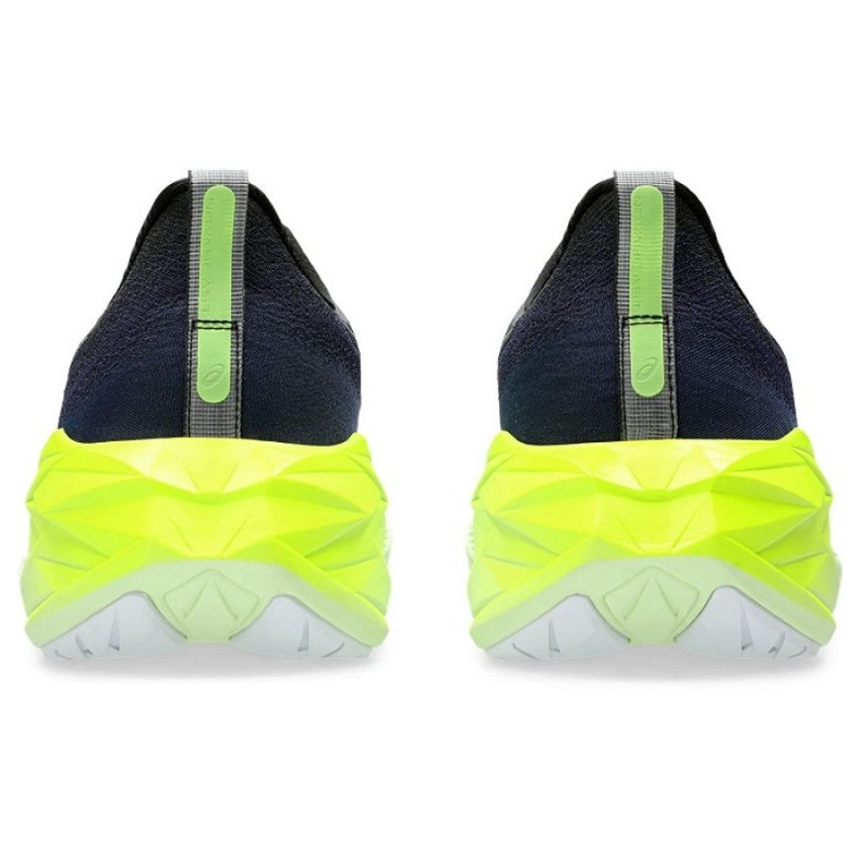 Zapatillas Asics Novablast 4 1011B693-003 negro 2 Zapatillas Asics Novablast 4 1011B693-003 negro 2