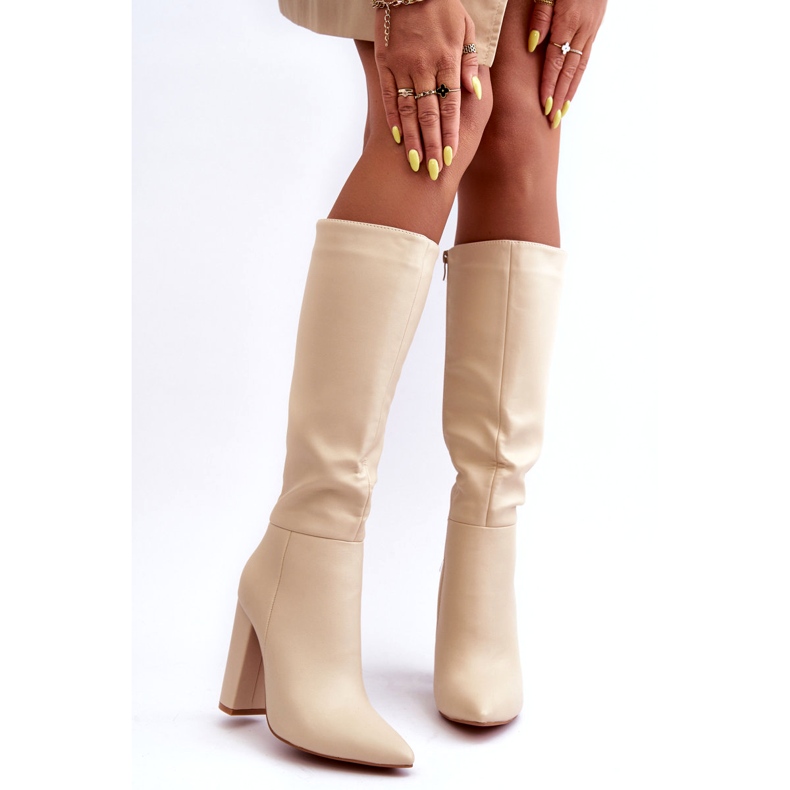 Botas de cuero beige de mujer 5