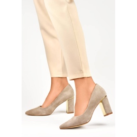 Zapatos de salón para mujer con punta en punta y tacón decorativo, ante beige GD-DO112A-BE 2