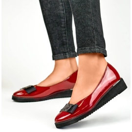 Zapatos de charol para mujer con adorno en cuña baja, rojo GD-FL766BUR 6