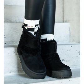 Botas de nieve con plataforma de ante ecológico negras decoradas con piel de Peters negro 1