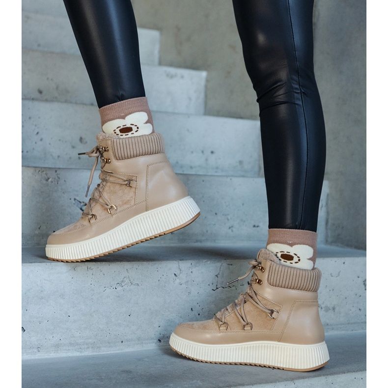 Botines Rosemarie beige con suela gruesa. 1 Botines Rosemarie beige con suela gruesa. 1