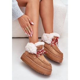 Botas de nieve de plataforma baja para mujer con piel de camello Neathren marrón 8