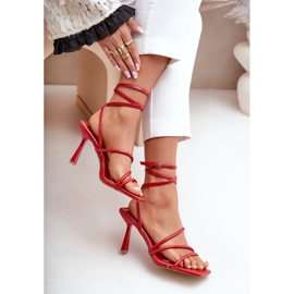 Elegantes sandalias de tacón alto con correas saredi rojas rojo 8