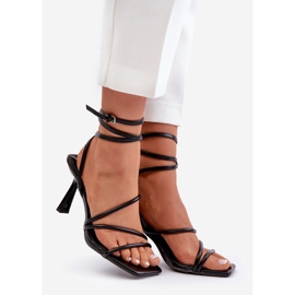 Elegantes Sandalias De Tacón Alto Con Correas Saredi Negro 1
