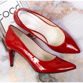Zapatos de tacón en un stiletto lacado rojo W Juma 11