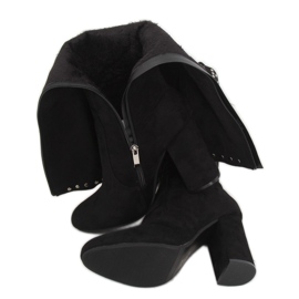 Tacones negros clásicos 4