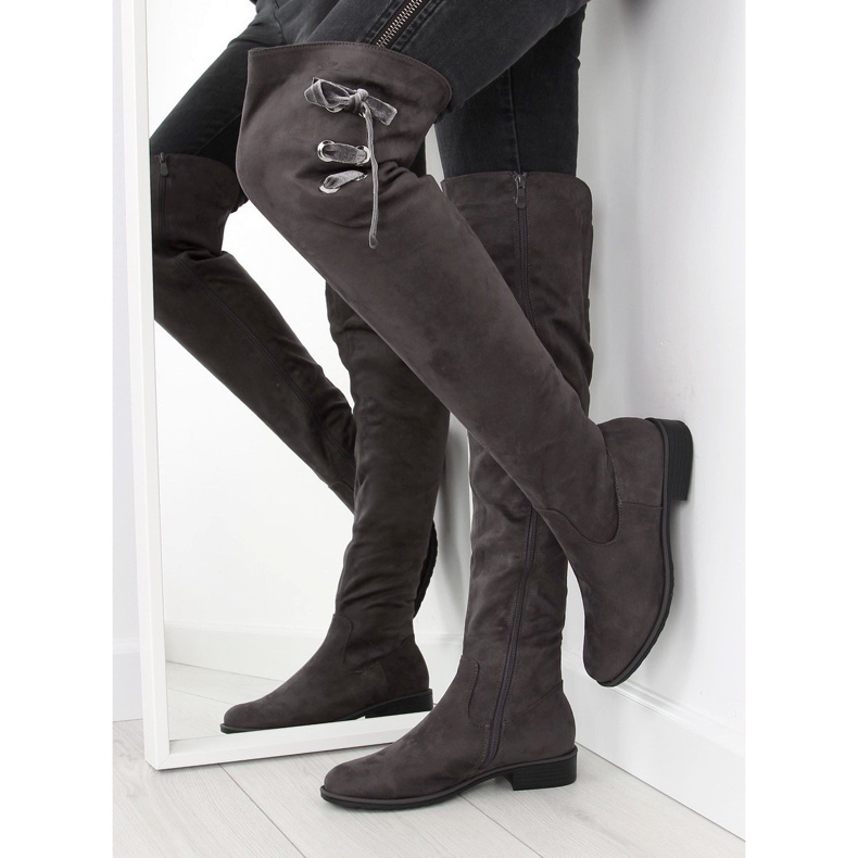 Botas mosqueteras con cinta de terciopelo gris y gris 1