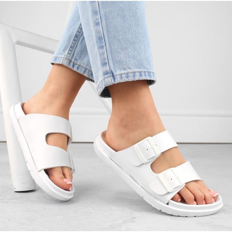 Chanclas de espuma con hebillas Big Star INT2004B, blanco 1