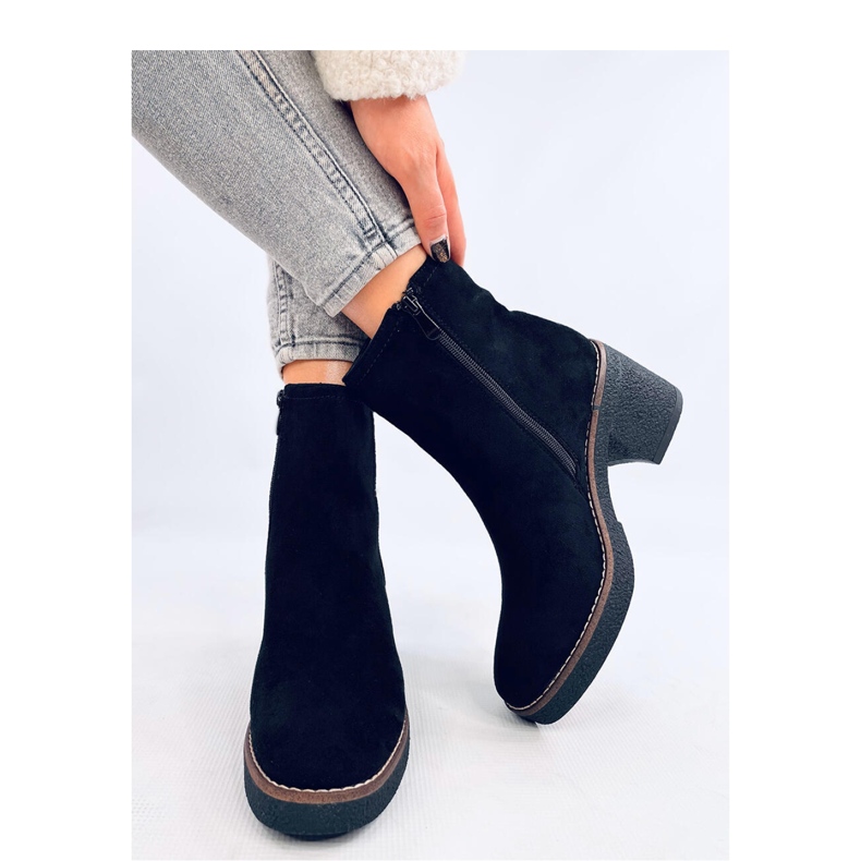Botines negros tacón estable 2 Botines negros tacón estable 2