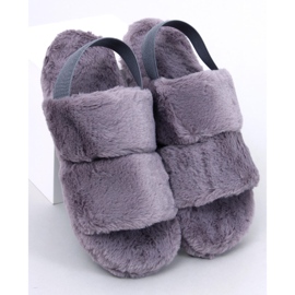 Pantuflas de mujer grises con pelo. 1