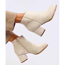Botas de mujer de tacón beige lisas y aislantes 5