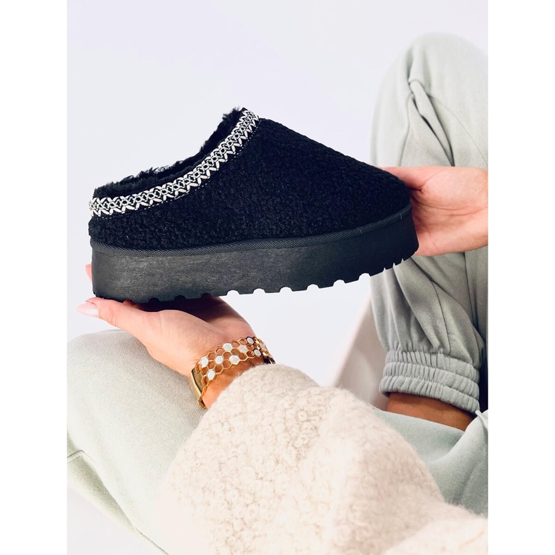 Botas de nieve cortas para mujer con piel de oveja y bordado, negro 1