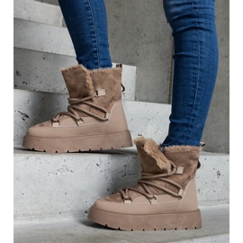 Botas de nieve de mujer con plataforma y forro de pelo beige oscuro 1