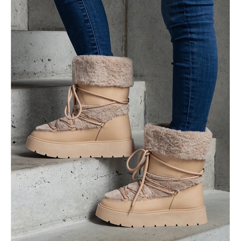 Botas de nieve sin cordones de mujer con aislamiento beige decoradas con pelo 1