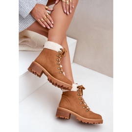Botas de piel de oveja para mujer con tacones bajos color camel marrón 10