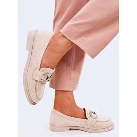 Mocasines clásicos de ante con decoración beige. 2