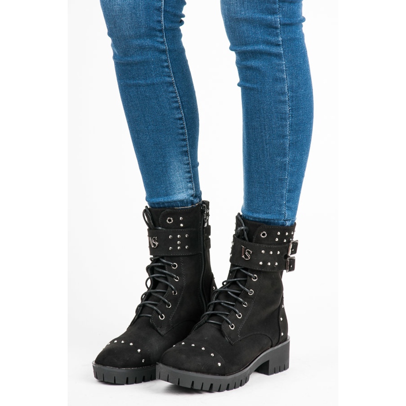 Vices Trabajadores con estilo negro 1