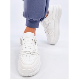 Zapatillas blancas de mujer con suela alta. blanco 2