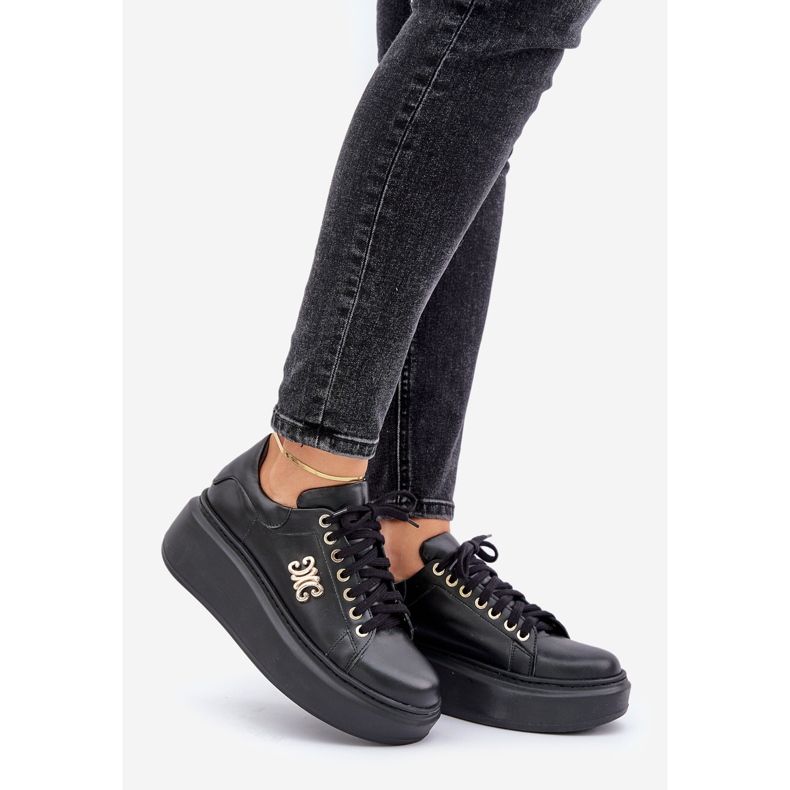 Deportivas de Piel Natural con Plataforma Decoración Dorada Lewski 3428 Negro 1