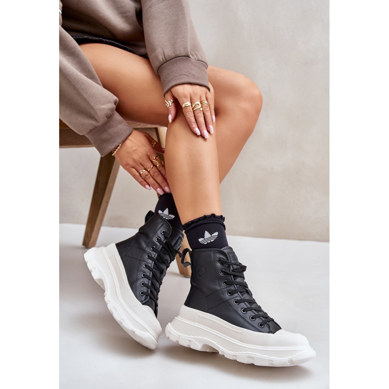 Zapatillas de deporte de cuero con aislamiento en una plataforma enorme Big Star OO274A599 Negro 1