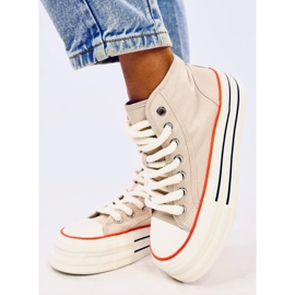 Zapatillas de mujer en la plataforma beige. 3