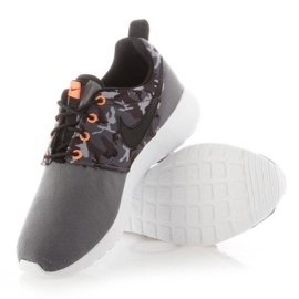 Calzado Nike Roshe One Print Jr 677782-004 blanco 5