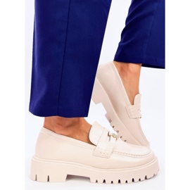 Mocasín plataforma beige con adorno 4