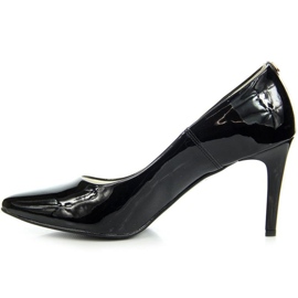 Zapatos de salón en un stiletto lacado negro W Juma 3