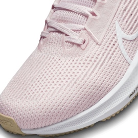 Zapatillas Nike Pegasus 40 W DV3854-600 rosado 6