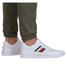 Zapatillas Tommy Hilfiger Court Cupsole Retro Lth Stripes M FM0FM04828YBS blanco 4