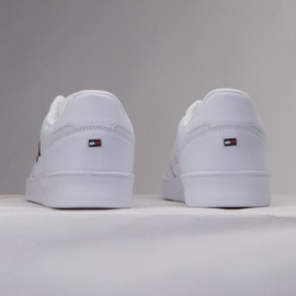 Zapatillas Tommy Hilfiger Court Cupsole Retro Lth Stripes M FM0FM04828YBS blanco 12