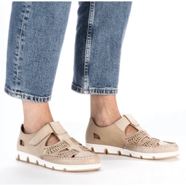 Zapatos de piel calados con velcro Rieker W RKR651, beige marrón 8