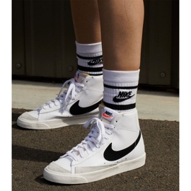 Zapatillas Nike Blazer Mid '77 W CZ1055 100 blanco 6